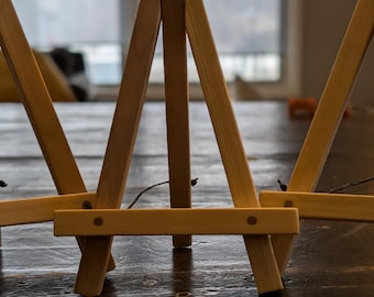 Beezer's Easel - Display Stand