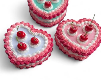 Vintage Look White, Pink or Turquoise Blue Fake Cake Jewelry Box