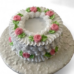 Shabby Chic Rose Hidden Treasures Box Cake/Round