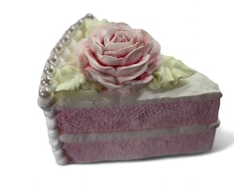 Faux Shabby Chic Rose Cake Slice