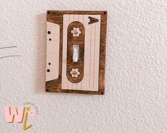 Cassette lichtschakelaar deksel, houten lichtschakelaar deksel, lichtschakelaar deksel, retro lichtschakelaar deksel, retro decor, cassette decor, muziek decor