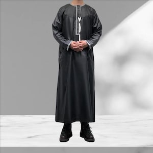 Black Islamic Thobe Jubba with Embroidery for Muslim Men Long Sleeves Middle Eastern Religious Clothing Special Gift Multiple Sizes