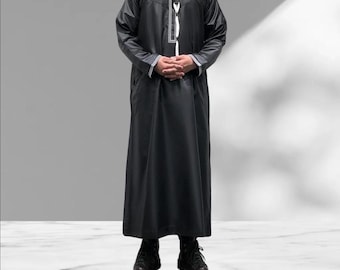Embroidered Black Islamic Thobe Jubba: Muslim Men's Middle Eastern Clothing