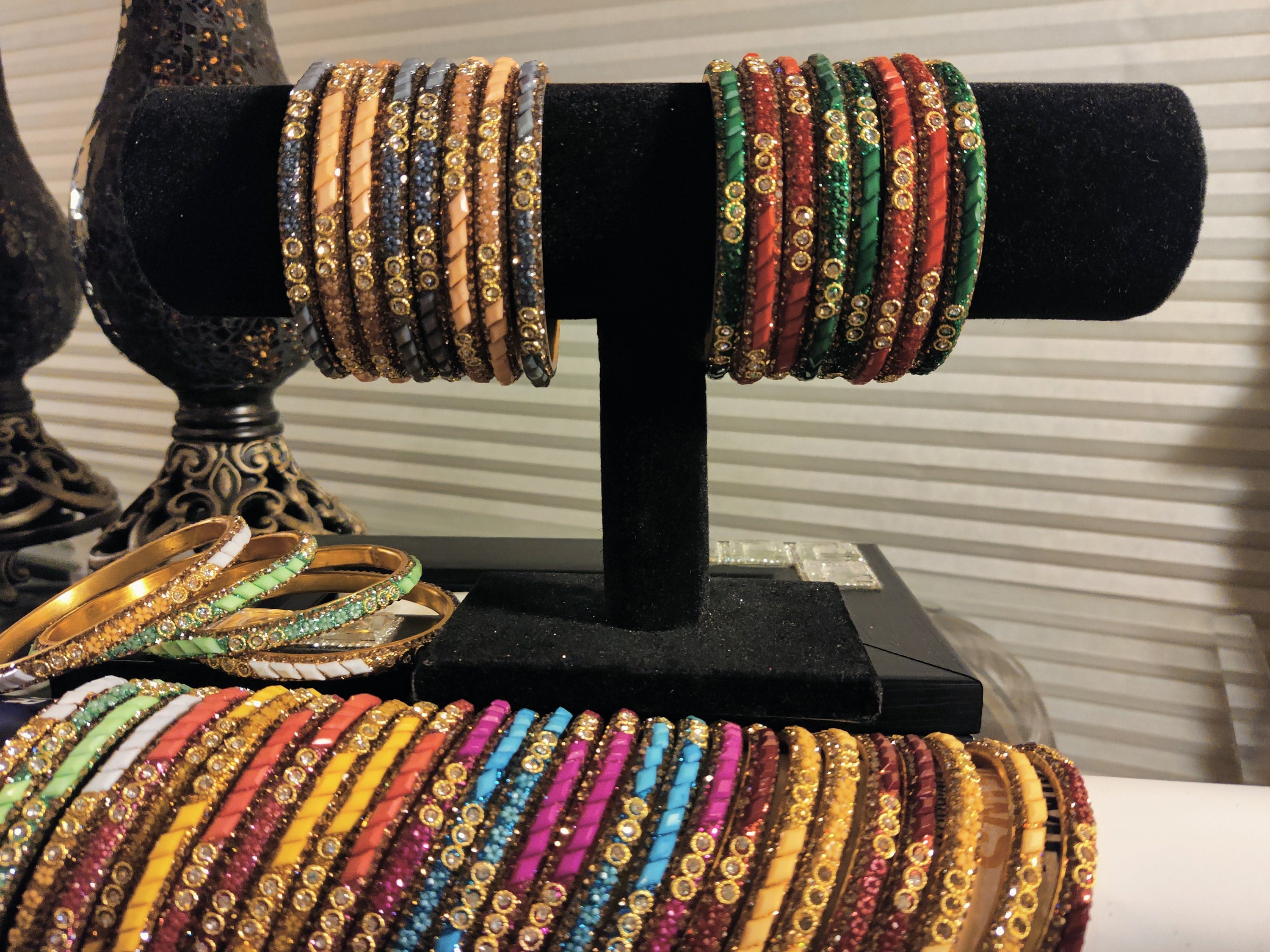 Pin by Sanmita Kulkarni on Bracelets  Hyderabadi jewelry Jewelry  patterns Gold jewelry fashion