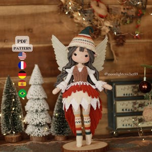 クリスマスの妖精のかぎ針編み人形のパターン、エイラリア アミグルミ人形の PDF、英語、フランス語、ドイツ語、スペイン語、ポルトガル語のかぎ針編みパターン。