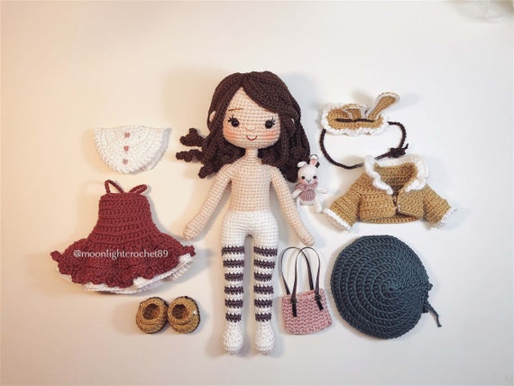 Crochet Doll Pattern, Linda Doll, Amigurumi Doll Pattern, PDF in English,  French, Spanish. 