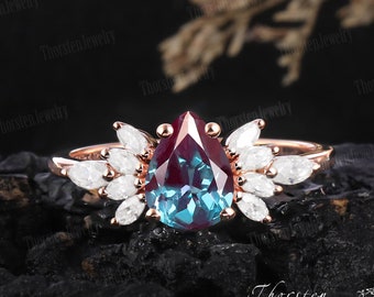 Vintage Pear Shaped Alexandrite Engagement Ring Diamond Wedding Ring Rose gold cluster Engagement Ring bridal ring women Anniversary Gift