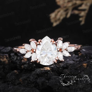 Vintage Pear Moissanite Promise Ring Engagement Ring14k 18k Solid Rose gold Marquise diamond Wedding Bridal Ring Anniversary Gifts For Women