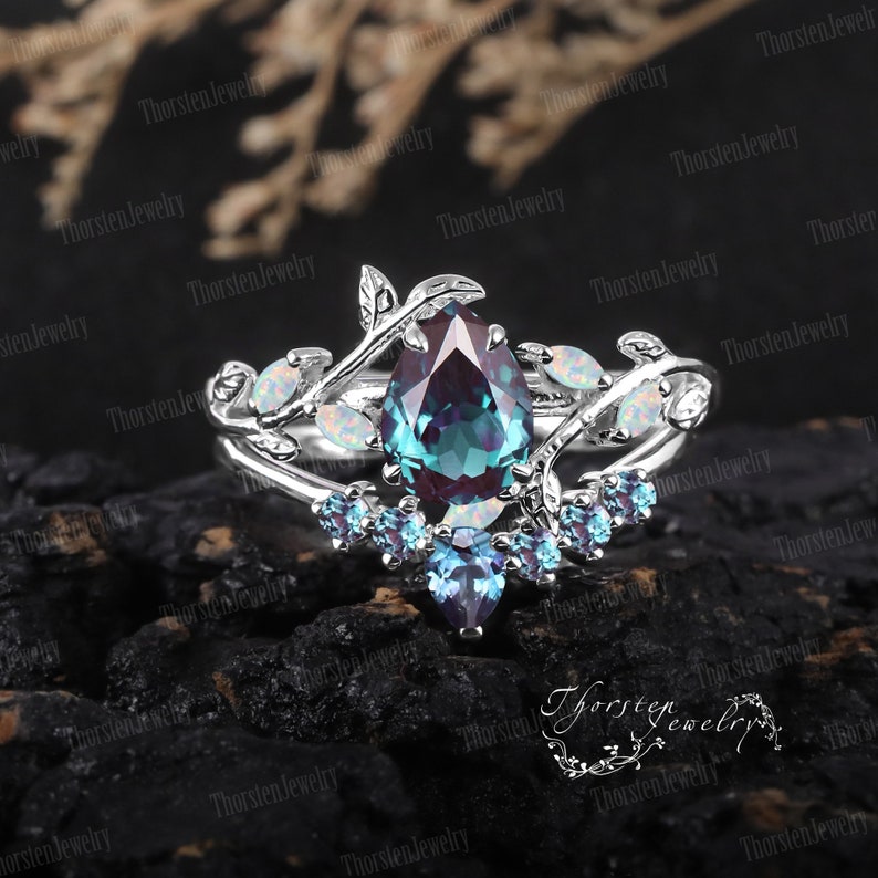 Art Deco Ring Pear Alexandrite Engagement Ring Rose gold Bridal Sets Vintage Leaf Promise Ring Nature Inspired Cluster Ring Women Jewelry image 9