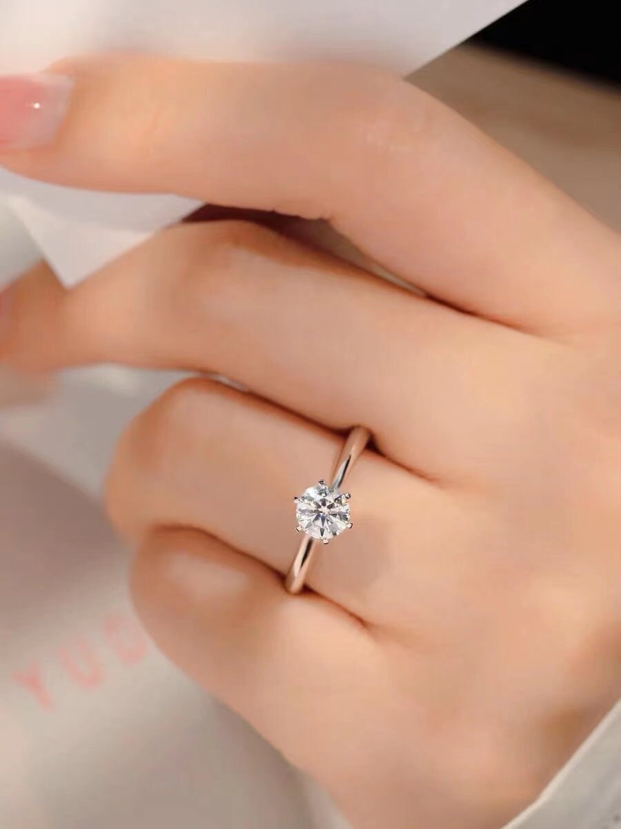 アクセサリー K18 MOISSANITE Amazon.com: Gem Stone King 18K Yellow Gold Plated Curb Link