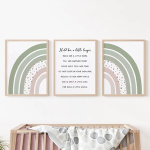 Juego de 3 impresiones artísticas de pared con frase "Abrázala un poco más", decoración bohemia para habitación de bebé niña, ideas de regalo para baby shower con arcoíris verde.