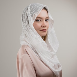 110) Mantilla Veil, Veil, Lace Veil, Chapel Veil, Latin Mass Veils, Church Veil, Orthodox Veil, Bridal Veil, Catholic Veil, Veils, Mom Gift
