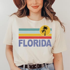 FLORIDA T-Shirt, Sommer Familienurlaub Strand Unisex Shirt, Sunshine State Geschenk, Ostküste Vibes, Palmen T-Shirt, Personalisierung verfügbar
