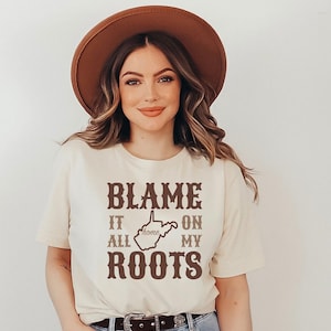 Chemise carte WEST VIRGINIA, blâmer tout sur mes racines, t-shirt unisexe musique country, T-shirt graphique Mountain State Home, tenue Appalachians 304