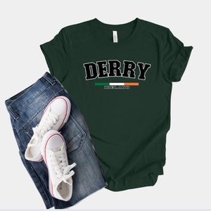 DERRY Ireland Collegiate Crewneck Unisex T-shirt