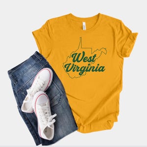 Vintage West Virginia State Outline T-Shirt, Retro Distressed Script Design for West Virginia Lovers and Proud Mountain State Natives
