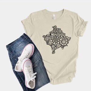Kaart shirt Kosovo, boho hippie mandala tshirt, Dardania Pride, T-shirt, Kosovo-verjaardagscadeau, Pristina-gezinsvakantie