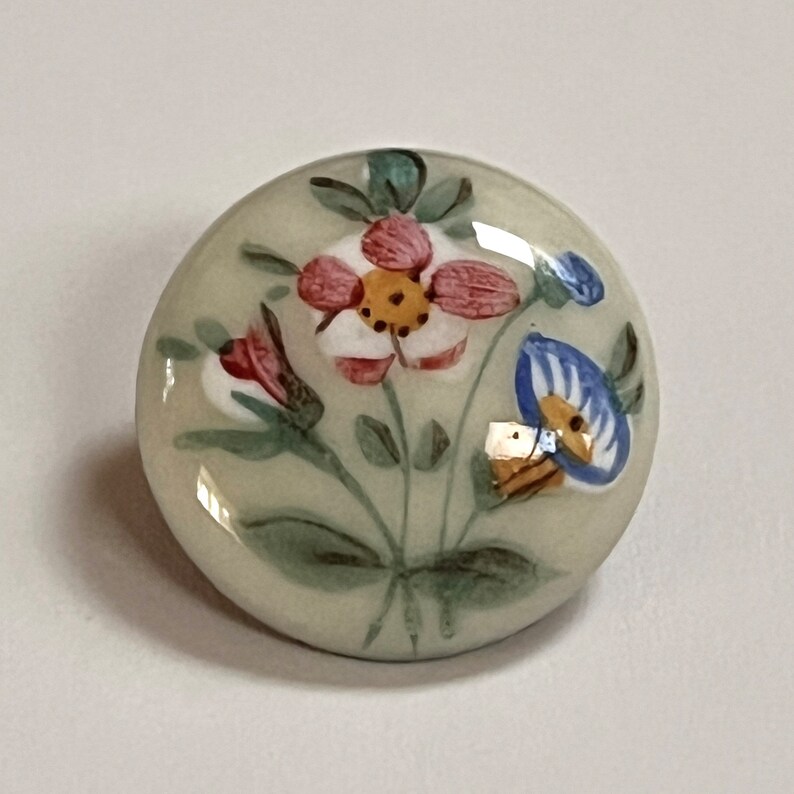 Antique Hand Painted Enamel Button. Bouquet of Flowers. Etsy 日本