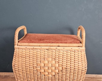 Vintage Sewing Basket Wicker Sewing Box Retro Craft Storage Basket Wooden Interior Sewing Organizer Mid Century Sewing Box Rustic Storage