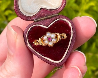 Antique Early Victorian 18ct Gold, Pearl & Ruby Floral Daisy Cluster Ring