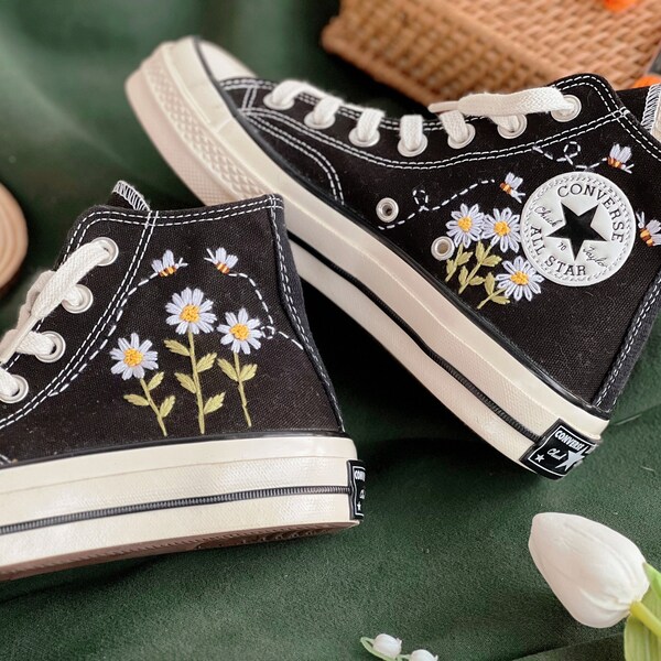 Daisy Converse/ Custom Converse High Tops Embroidered Bee and Daisy / Embroidered Shoes Bees