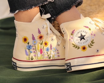 Aangepaste Converse geborduurde schoenen Converse Chuck Taylor jaren 1970 geborduurde zonnebloemtuin, lavendel, Converse schoenen beste cadeau voor haar