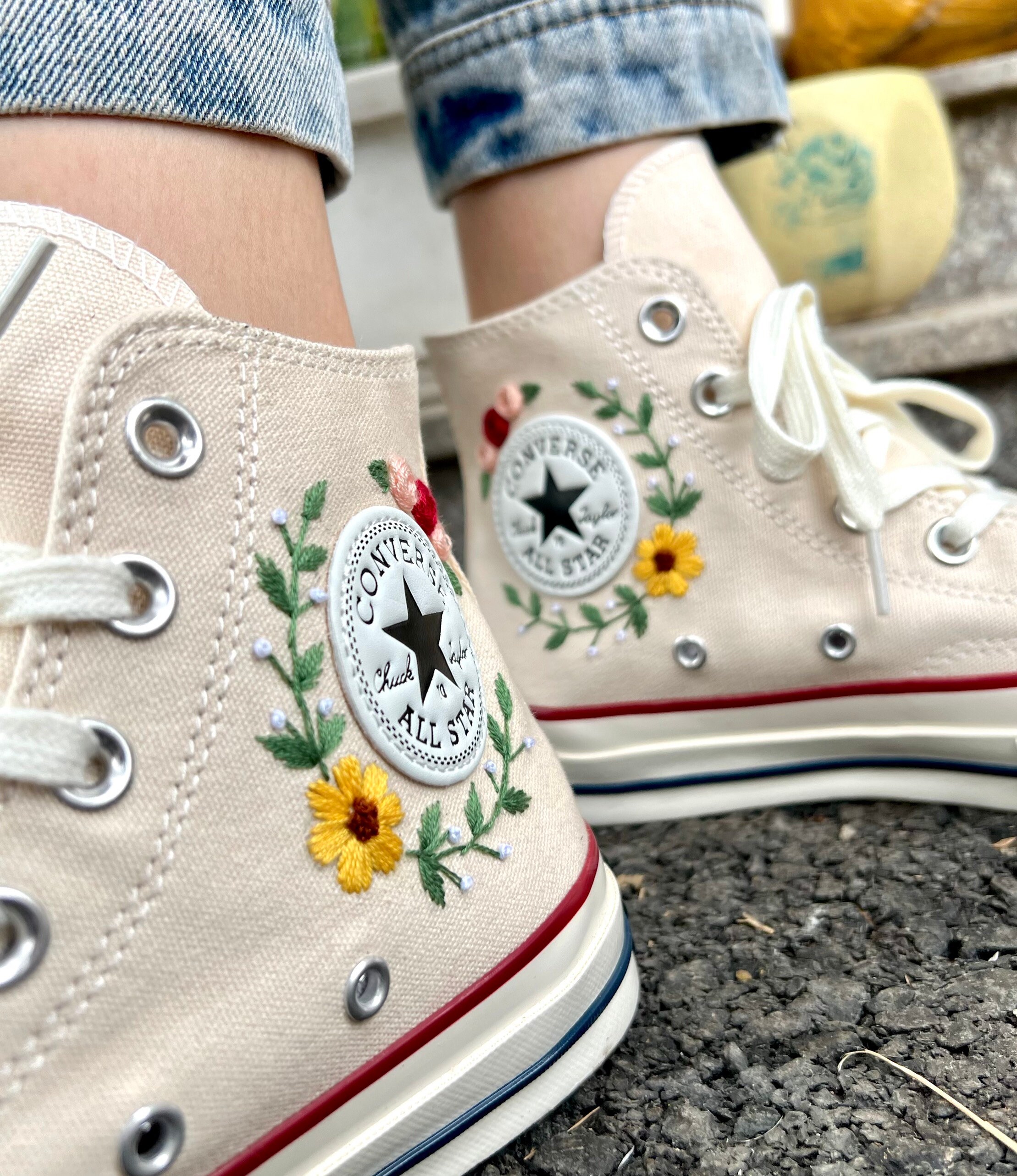 converse embroidered rose