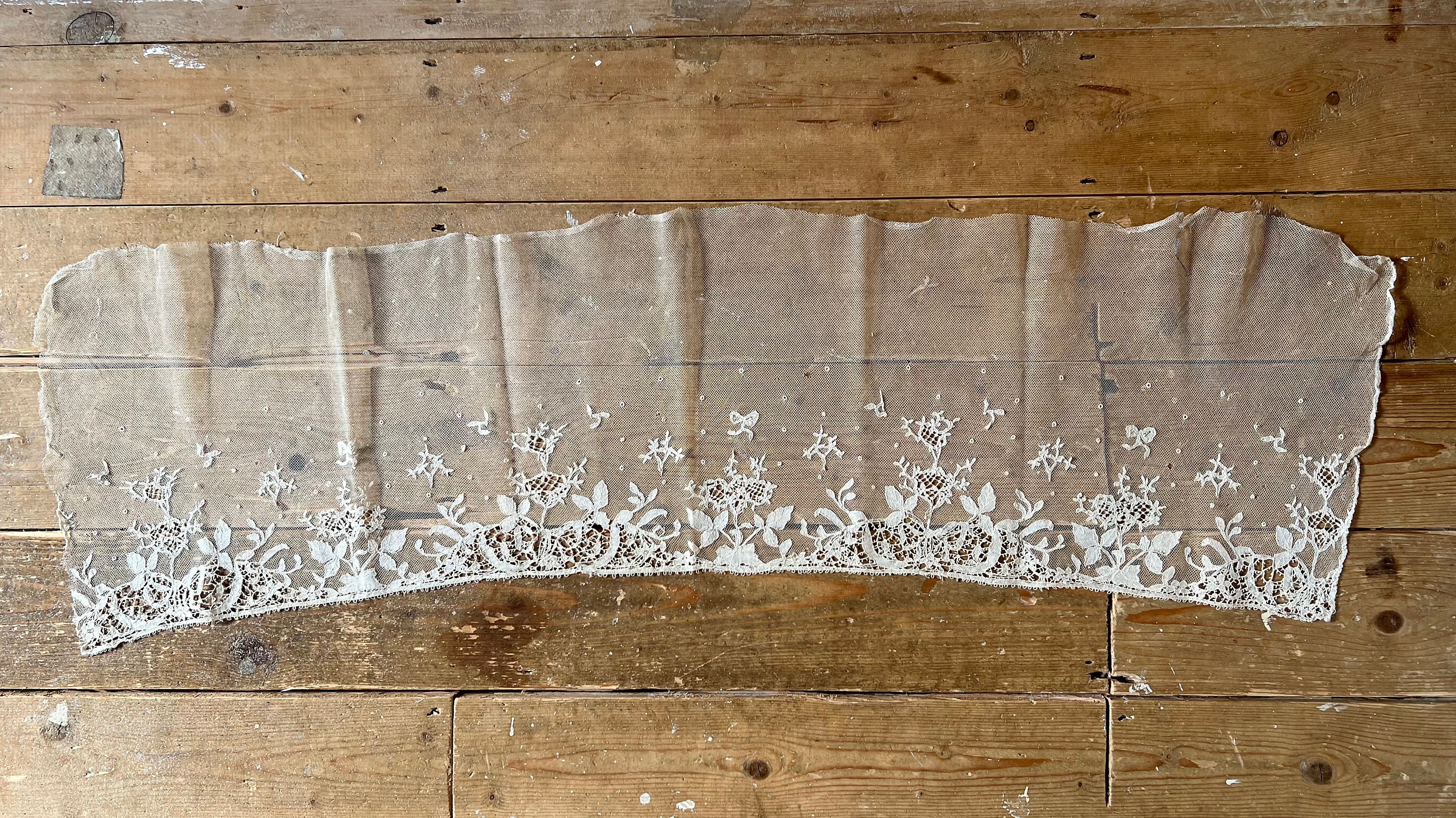 Antique Lace Hand Made Carrickmacross 4 Metres Etsy