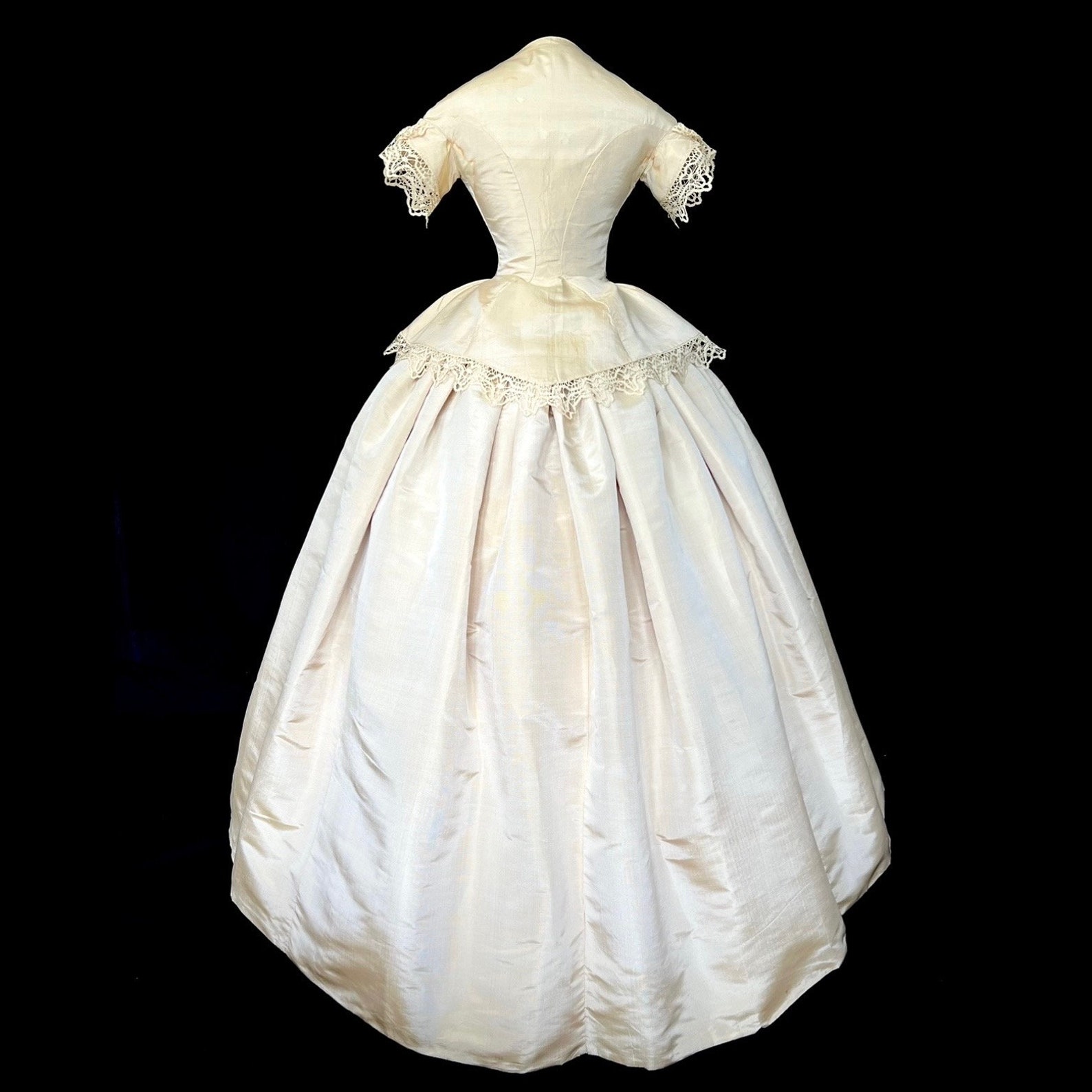 white shawl for dress Rib T-Shirt Size:3-4 Years (110cm) -Fun and festive cocktail USNEW_05_07_25_RSVP