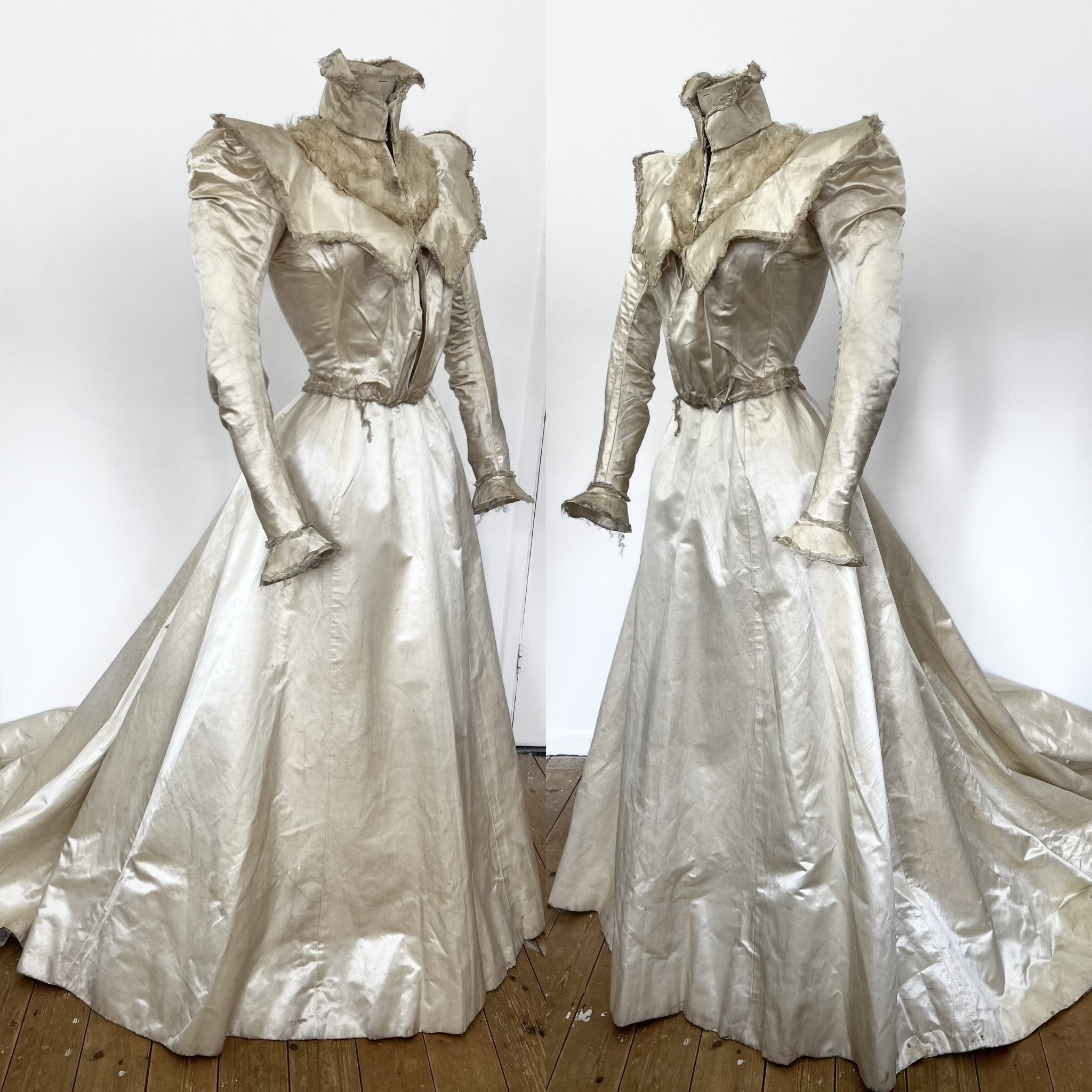 Antico abito da sposa vittoriano del 1899, 1890 Italia