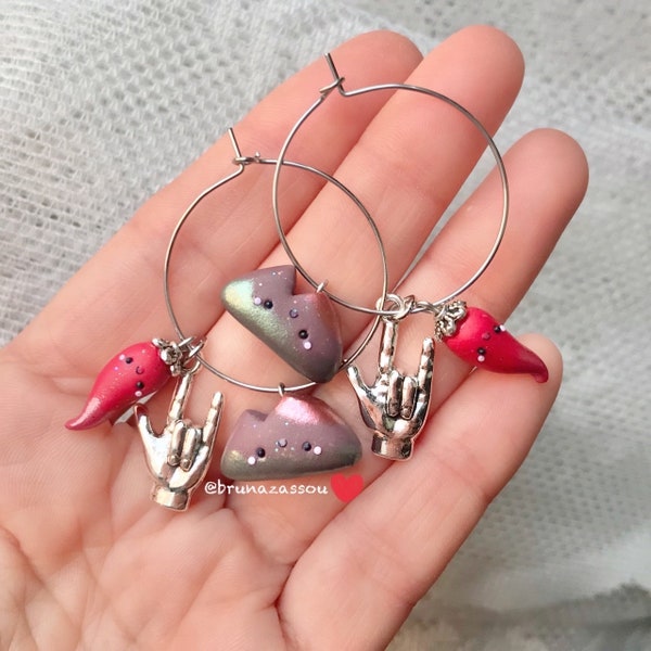 Boucles d'oreilles Vésuve et corne napolitaine porte-bonheur, superstitieux, kawaii ~ Jolies boucles d'oreilles en fimo, pâte polymère ~ Idée cadeau ~