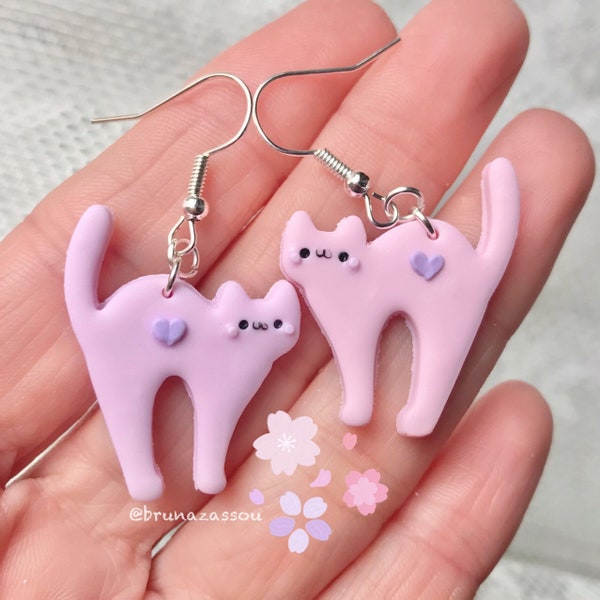 Cat earrings ~ Cute Fimo Polymer Clay Handmade, Gift Ideas ~ Kawaii Puppies ~ Cats Catlover Catlovers Kittens ~ Pastel cat with little heart