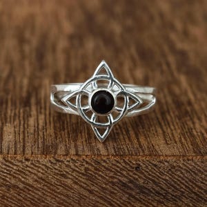 Schwarzer Onyx Silber Ring: Minimalistischer Edelstein Schmuck