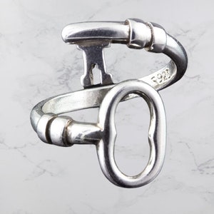 Vintage Skeleton Key Ring Sterling Silver, Wrap Key Ring, Unique Gift, Adjustable Ring. image 6