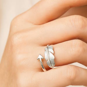Sterling Silver Arrow Ring: Vintage Thumb Ring, Feather Design, Christmas Rings, Halloween