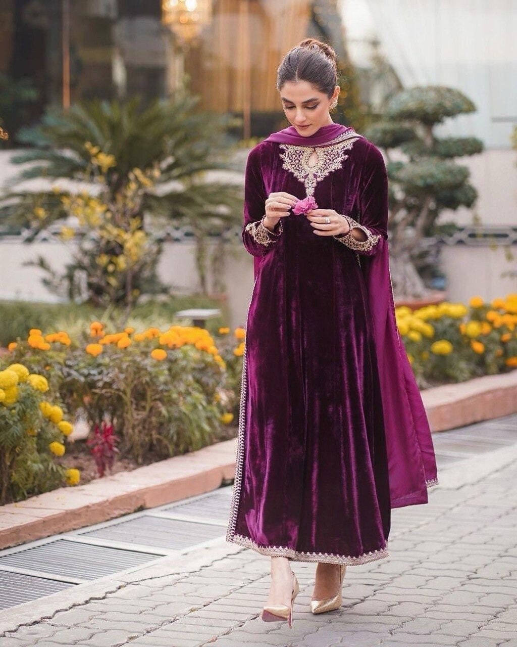 Velvet anarkali suits clearance online