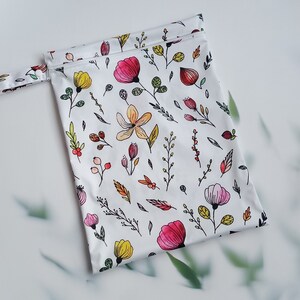 Wetbag 30x40cm/Nasstasche/ Kita-Tasche/ Windeltasche/Schwimmbeutel/ atmungsaktiv /wasserabweisend Blumen