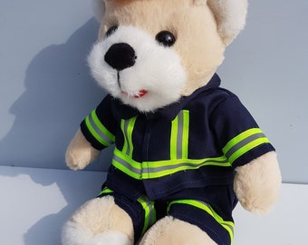 Feuerwehr Teddy in Einsatzkleidung Bär 'Feuerwehrmann' aus Plüsch, 16x17x27cm