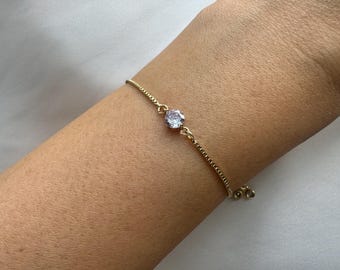 Lila 18k vergoldetes verstellbares Schieberarmband mit baumelnden Strassenden, Damengeschenk, Geschenk für sie