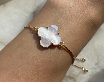 White Clover Gold Plated Bracelet With An Adjustable Slider And Dangly Rhinestone Ends, Women's Gift