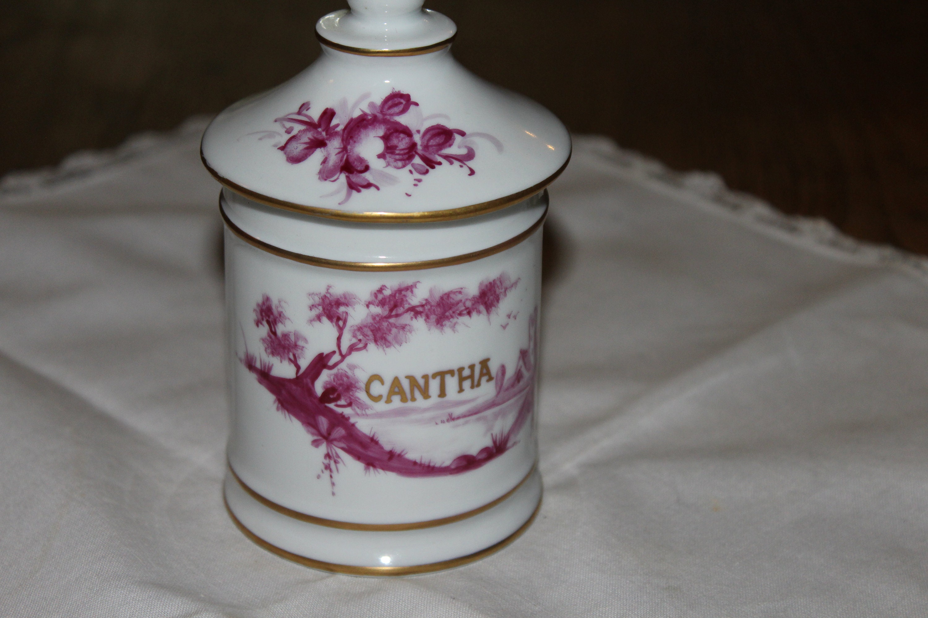 Limoges - Rare Late 19Th Cenruty Old Apothecary's Cantha Jar in Fine White French Porcelain With Del