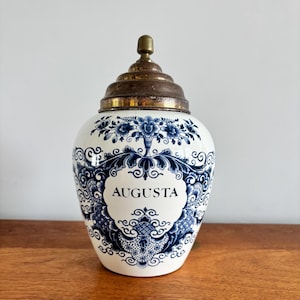 vintage tobacco jars Blue Delft Tobacco Jars