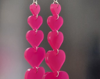 Roze hartjes hangoorbellen | statement oorbellen | vijf 5 harten | transparant neon roze | cadeau voor haar | geschenken | kawaii | schattig