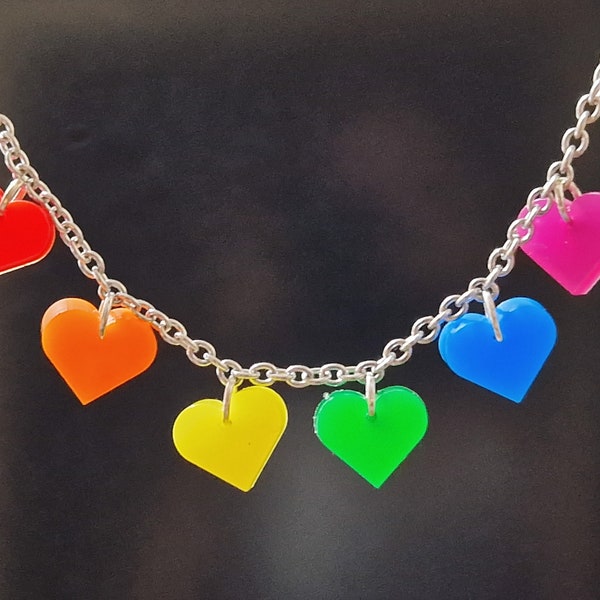Regenboog hartje schakelketting van opaal acryl | ketting | plexiglas | lasergesneden | LGBTQ | pride | cadeau voor haar | kawaii | schattig