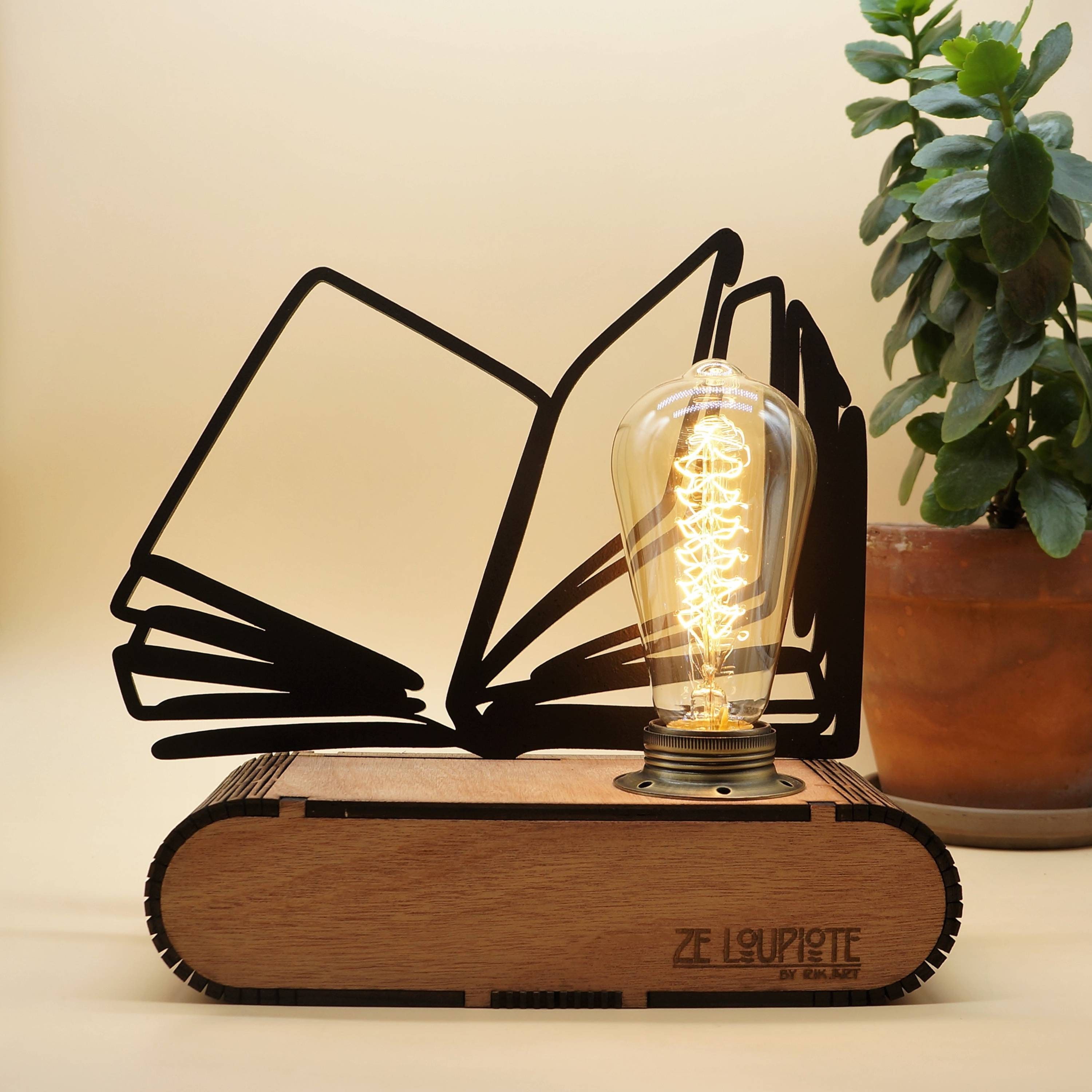 Lampe à Poser en Bois, Ze Loupiotedesign Modèle Livre Ouvert.