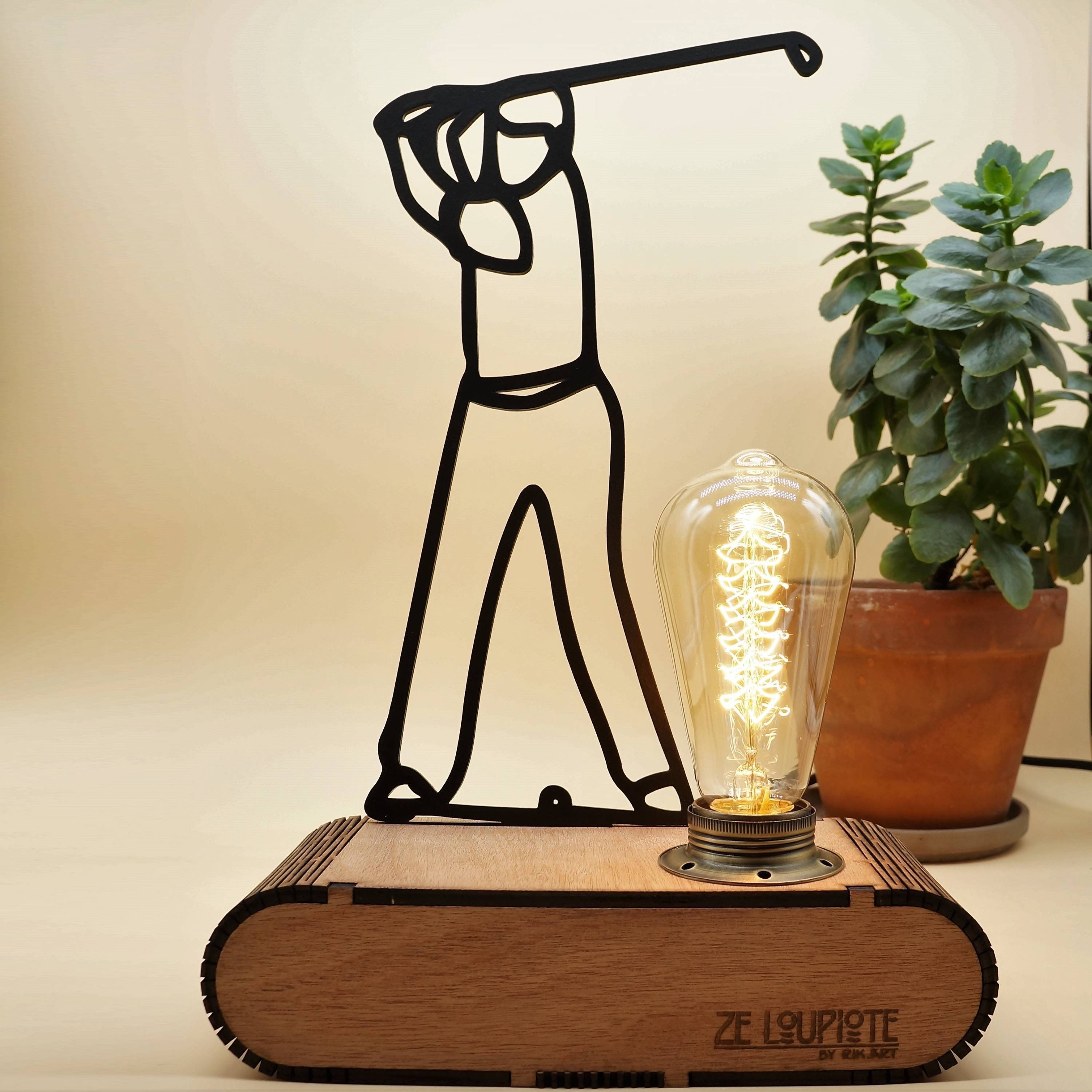 Lampe à Poser en Bois, Ze Loupiotedesign Modèle Golfeur.