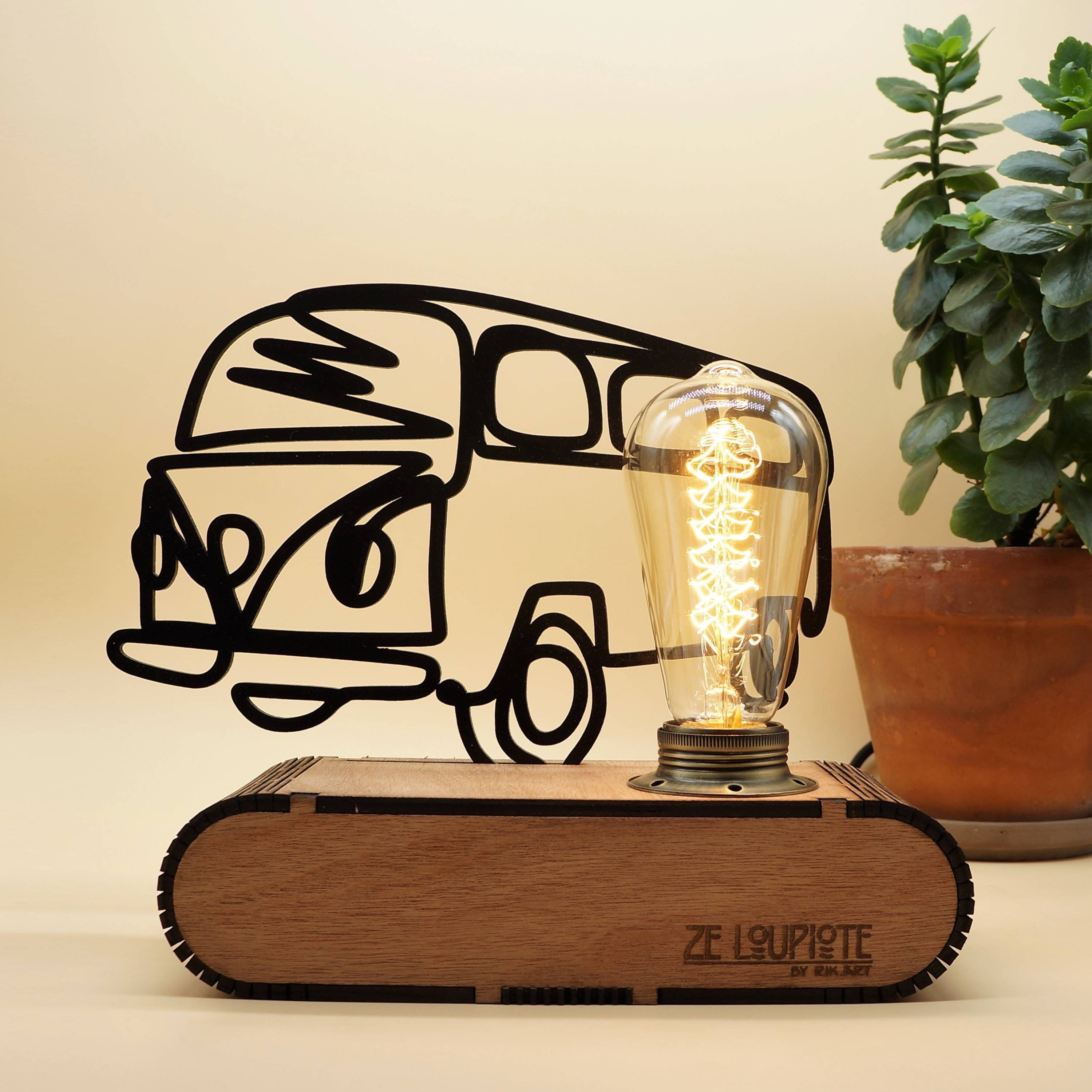 Lampe à Poser en Bois, Ze Loupiotedesign Modèle Camion Vw.