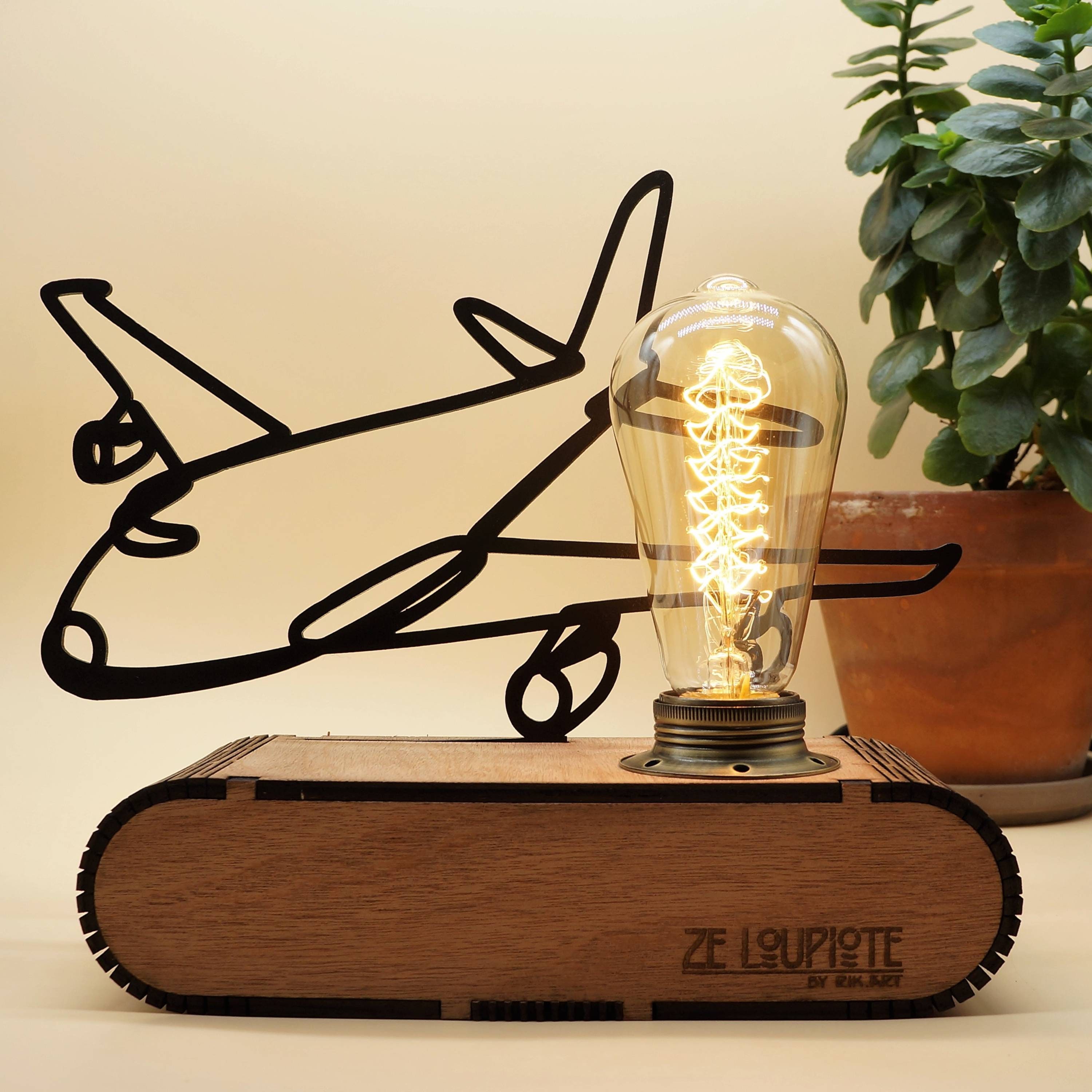 Lampe à Poser en Bois, Ze Loupiotedesign Modèle Avion.