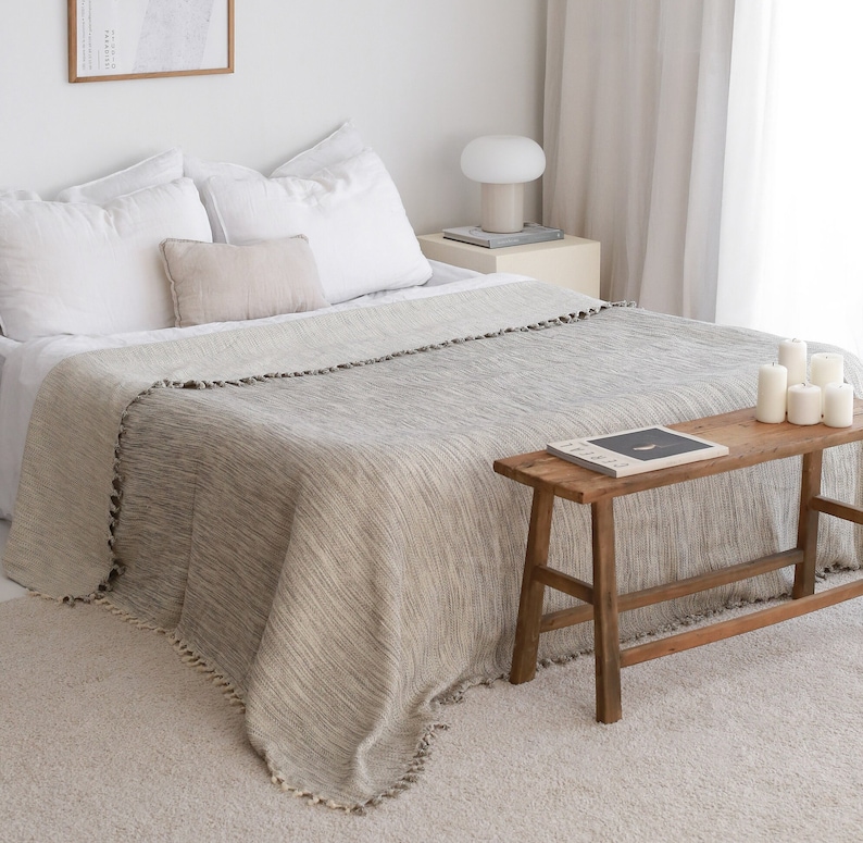 Gray Cotton throw blanket is large and soft.
Throw blanket is eco friendly gift. Organic cotton throw is all season blanket.Soft king cotton bedspread is breathable and lightweight blanket.