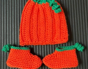Crochet Halloween baby outfit